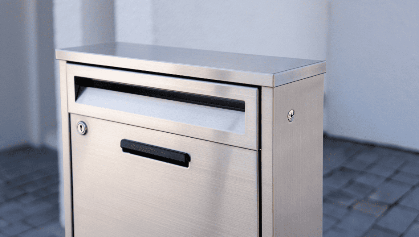 Boîte aux lettres murale inox